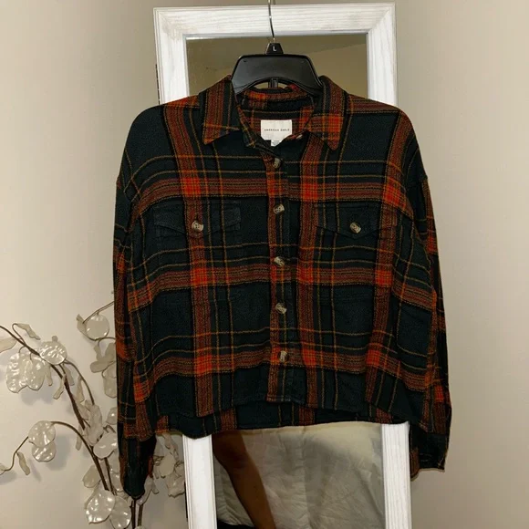 American Eagle Outfitters Plaid button down - Picture 4 of 7